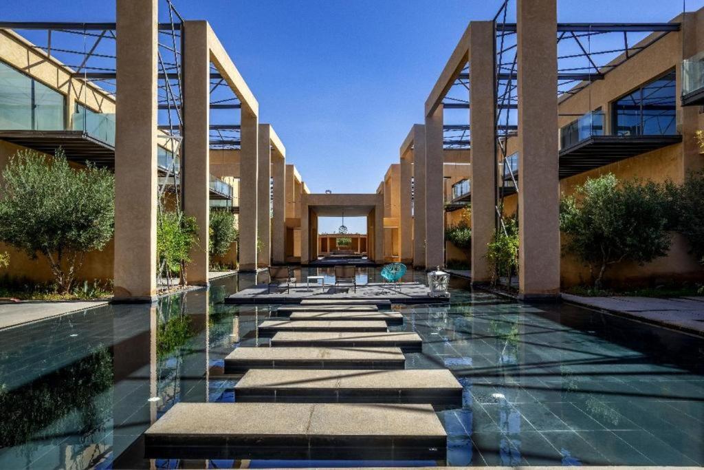 Oliver Palm Resort