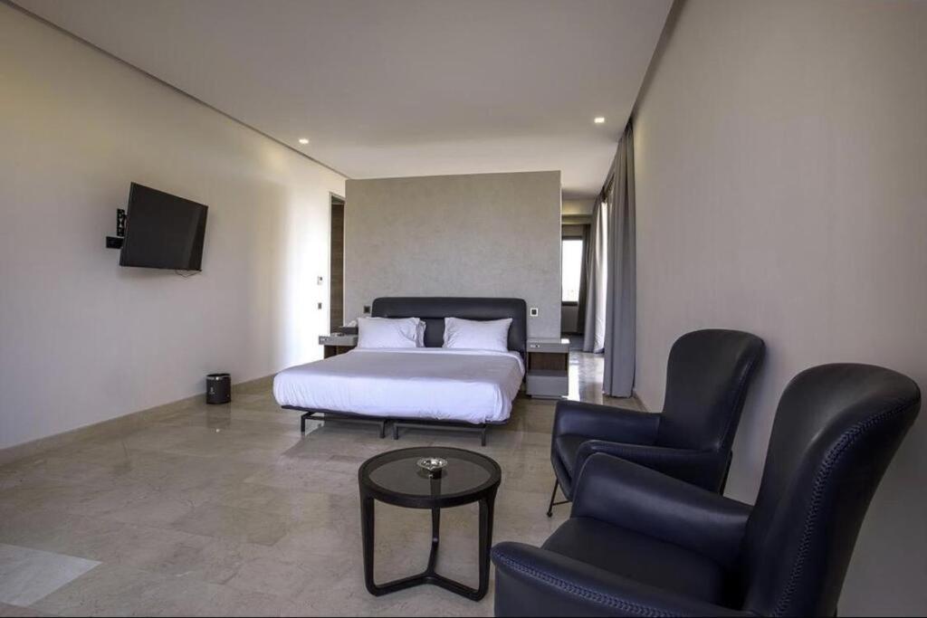 Oliver Palm Resort Villa *